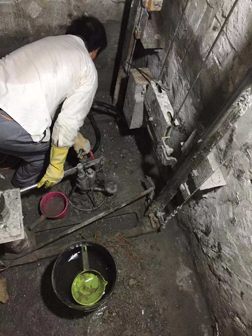 武汉电梯井维修堵漏施工方案