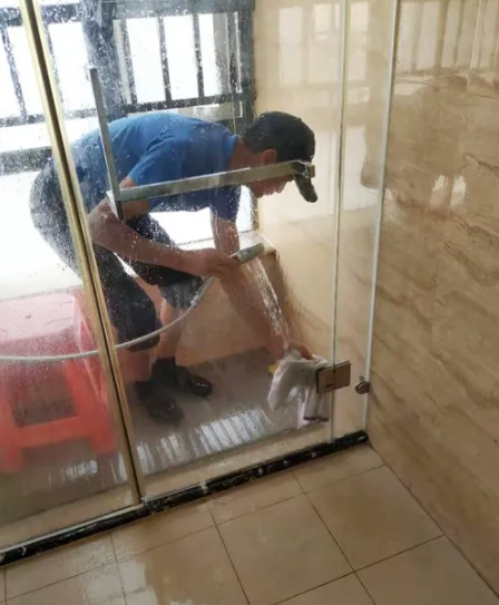 蔡甸中法新城卫生间漏水补漏