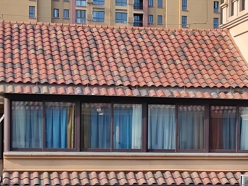 武汉梅雨季屋顶漏水的防水堵漏方法