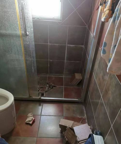 淋浴间漏水怎么办？淋浴间漏水怎么补漏？